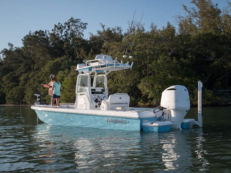Everglades 243cc inshore