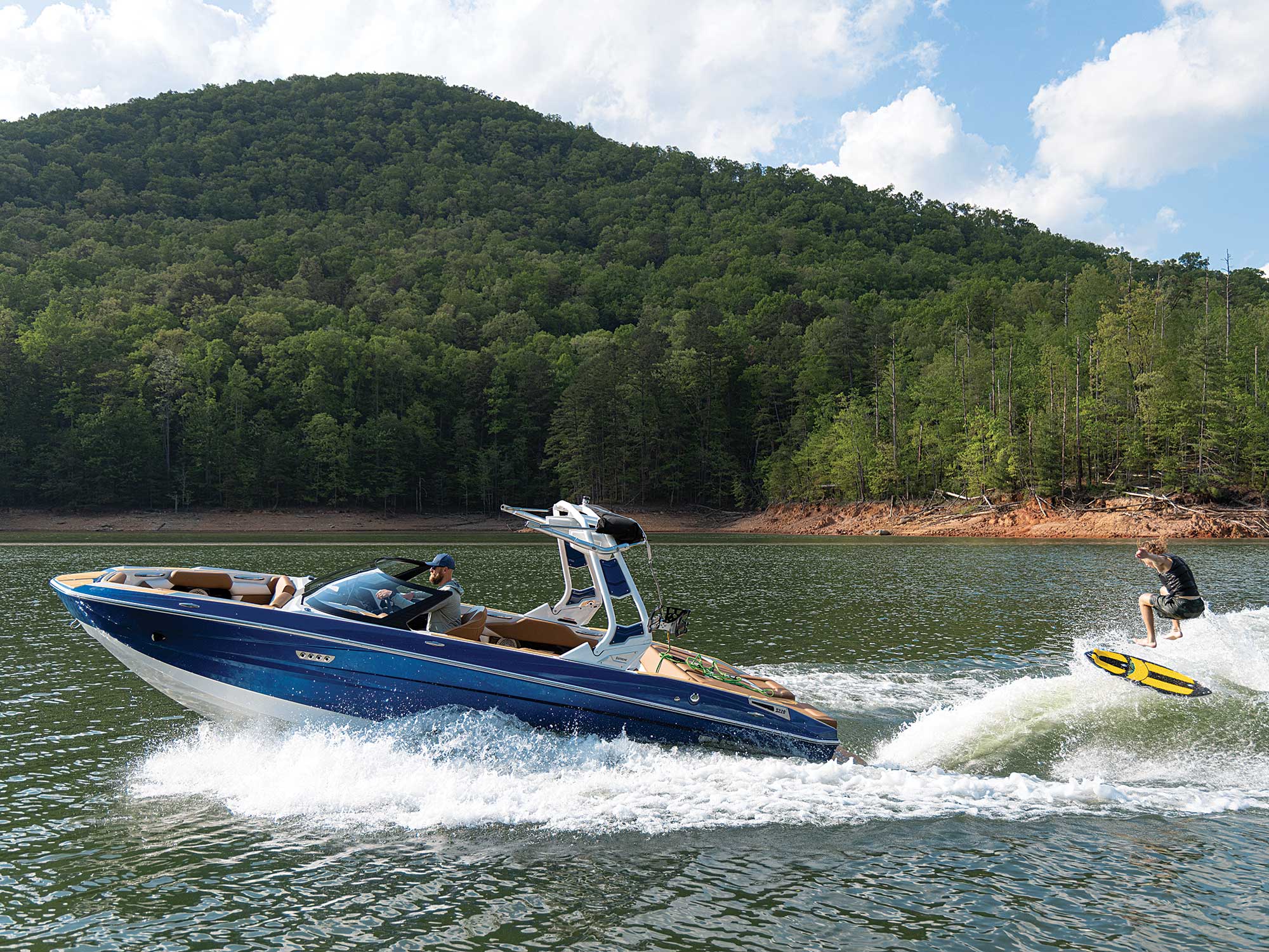 2023 Supreme S220 Boat Test, Pricing, Specs | Boating Mag