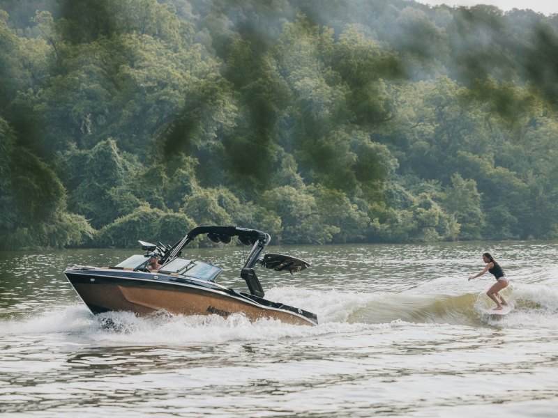 2024 MasterCraft Ashley Kidd Edition XT23 wakesurfing