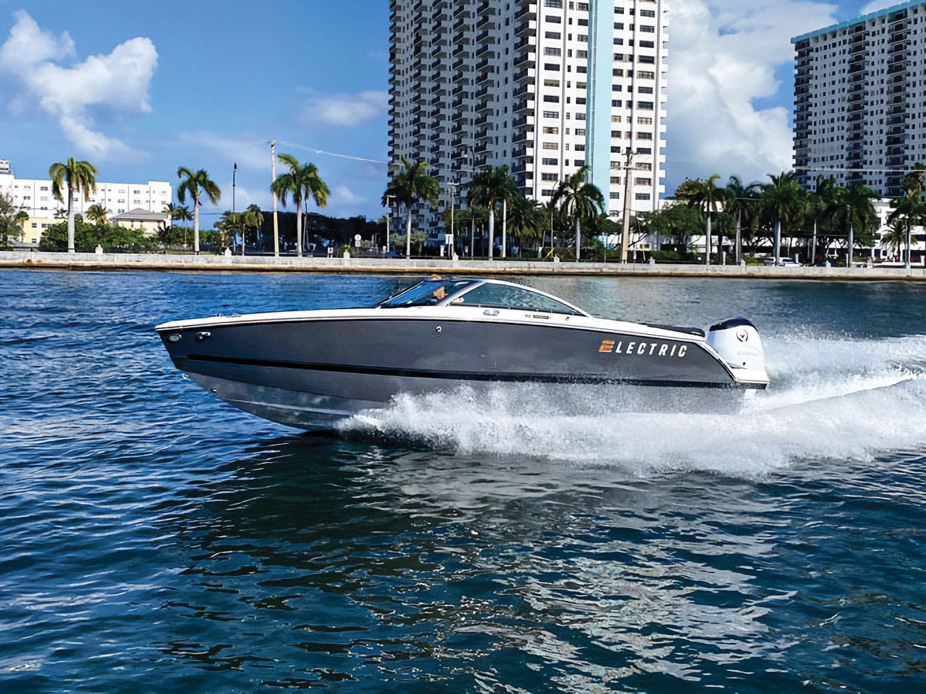 2023 Four Winns H2e Boat Test, Pricing, Specs | Boating Mag