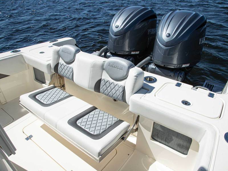 American Marine Sports Blackwood 290 Open aft seating