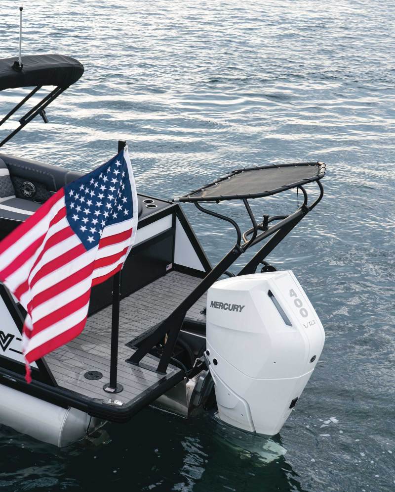 Viaggio Diamante 26U aft deck