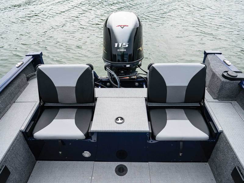 G3 Boats Angler V178 F aft seating