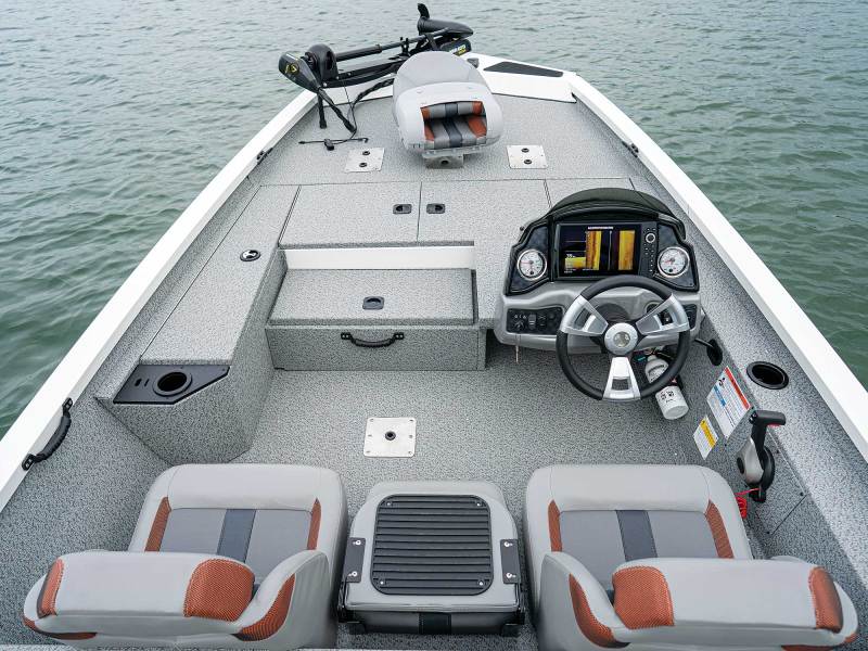 G3 Boats Sportsman 1710 PFX forward platform