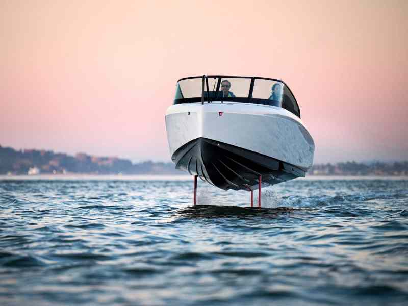 Candela C-8 out of the water