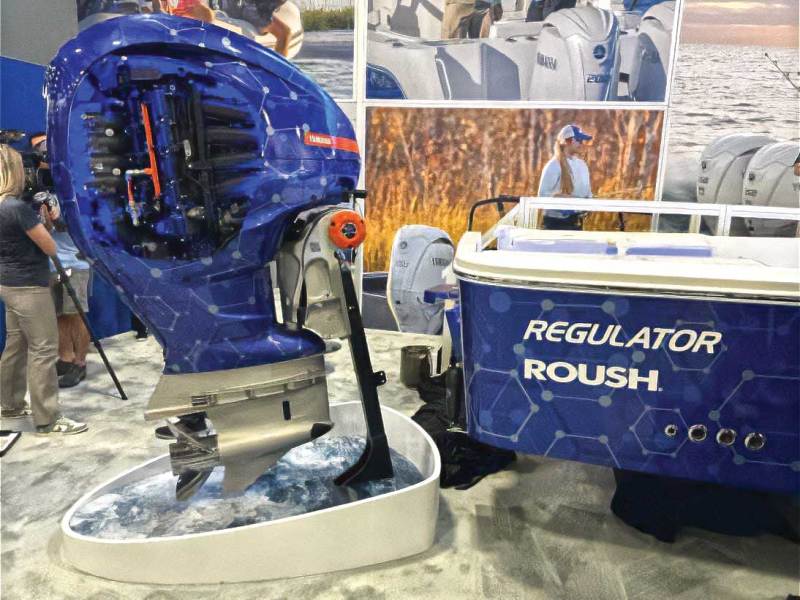 Regulator boat with hydrogen outboard