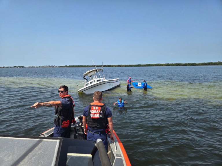 BTG325-Coast-Guard-Aground Boat that ran aground