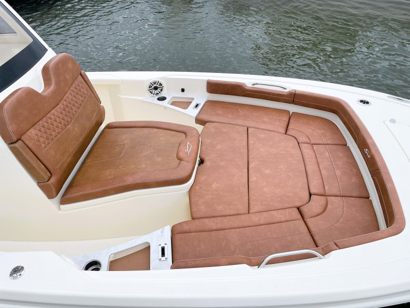 Scout 261 XSS bow seating