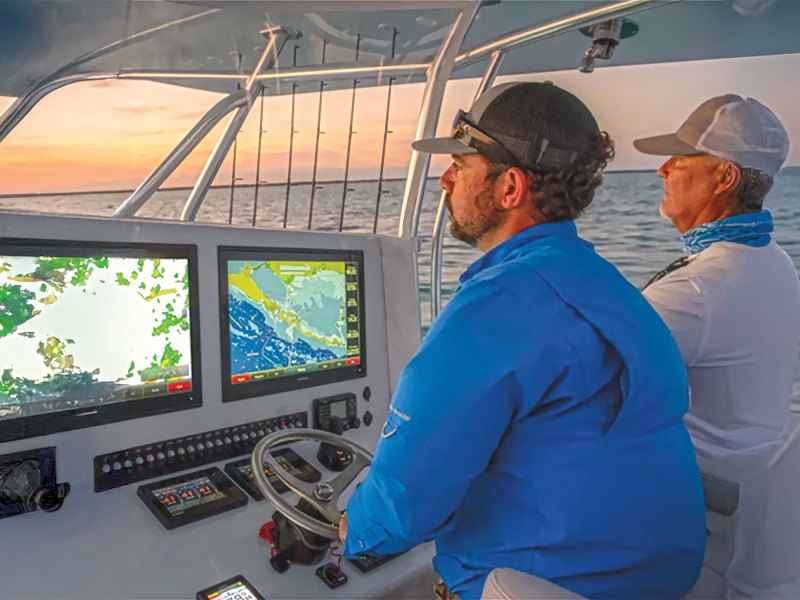BTG425-SEA-Captain Captain and co-captain at the helm