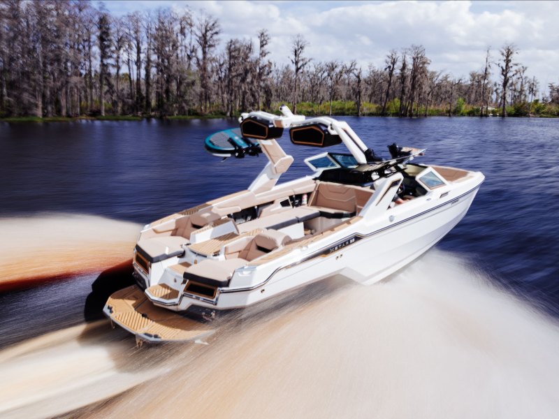 BTG625-Mastercraft-X-run MasterCraft XStar running on the lake