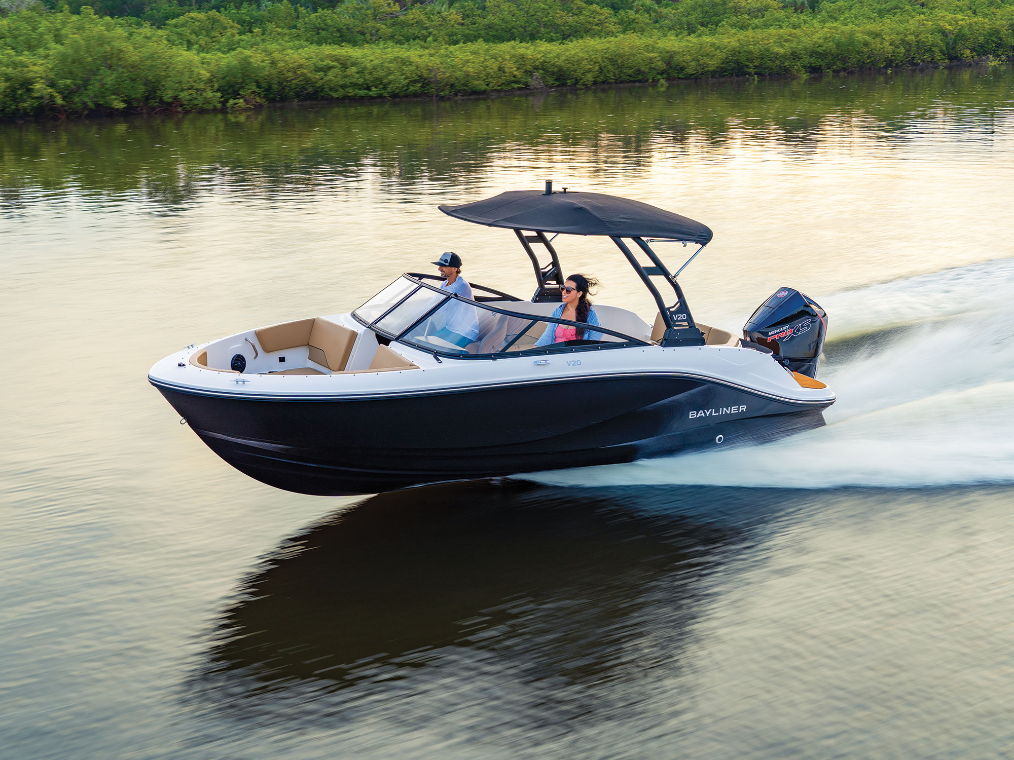 SILVER FOX (20' Bayliner V20 Deck Boat 150 HP - Cruising)