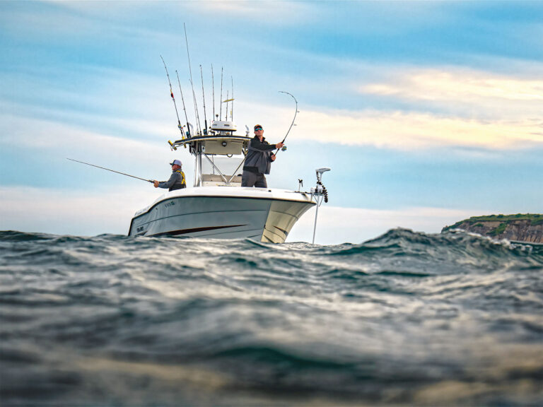 Minn Kota Riptide Instinct Quest trolling motor being used