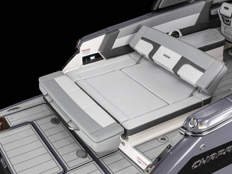 Chaparral SSX 8 sunpad