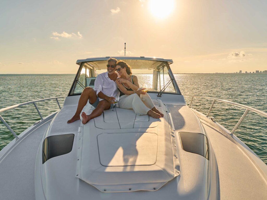 Intrepid Powerboats 50 Evolution sunpad