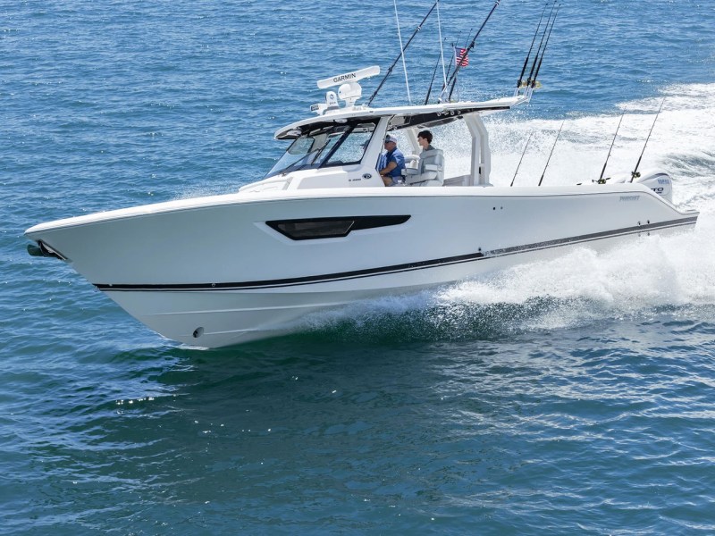 Pursuit S 388 on the ocean