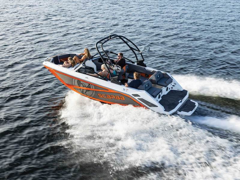 Scarab 210 LX cruising