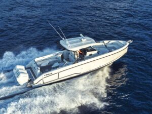 Wellcraft 38 T-Top offshore