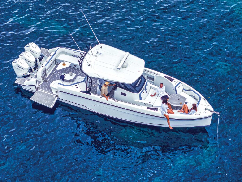 Wellcraft 38 T-Top overhead