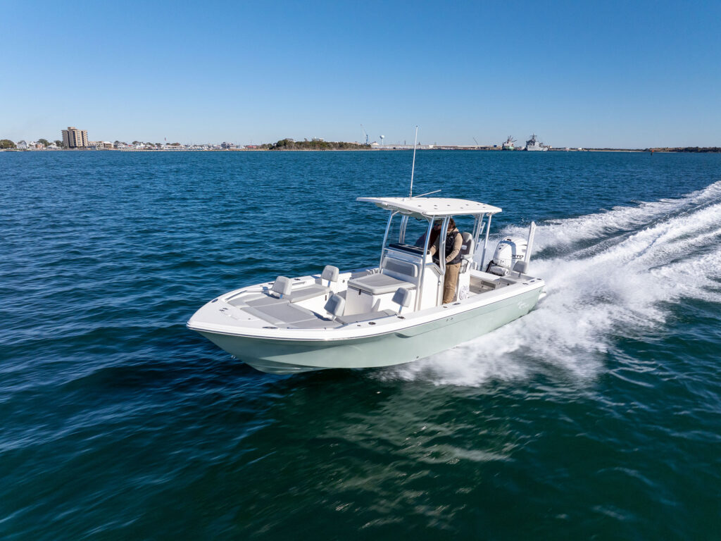 Bay Rider 269 Bay running on the bay