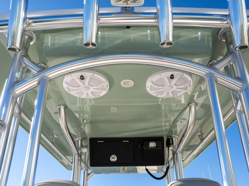 Bay Rider 269 Bay overhead speakers