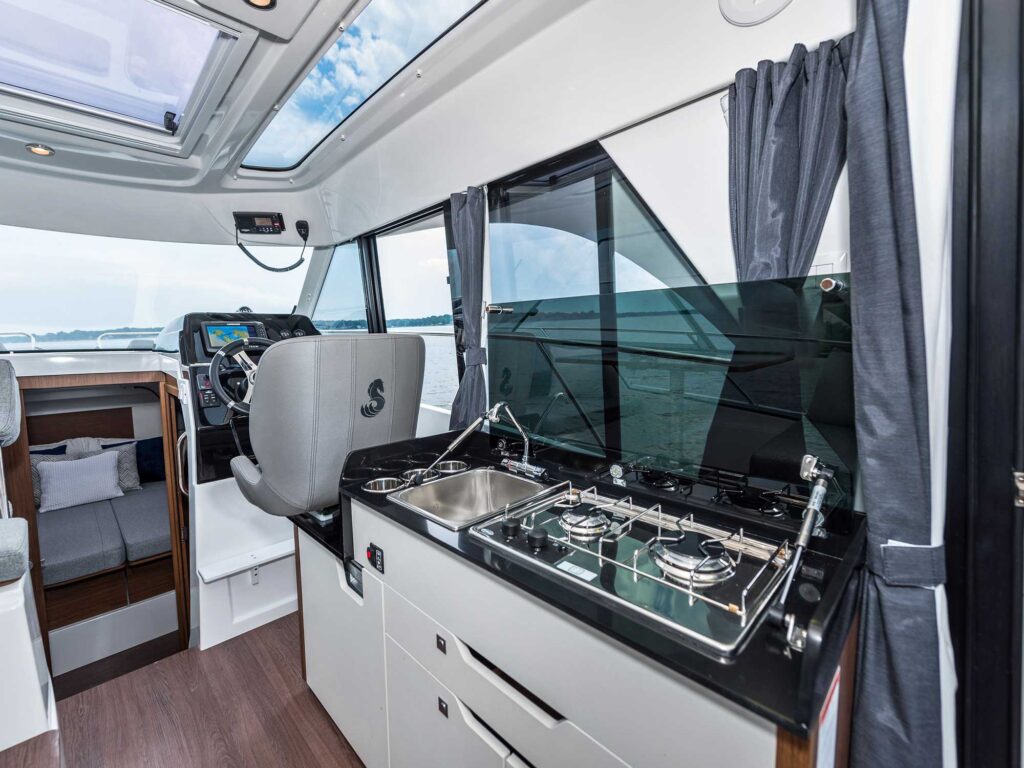 Beneteau Antares 9 galley