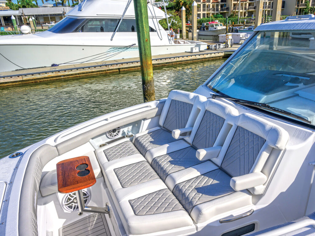 Everglades 367CX bow seating