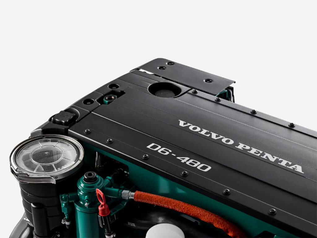 Volvo Penta D6-480 DPI diesel engine