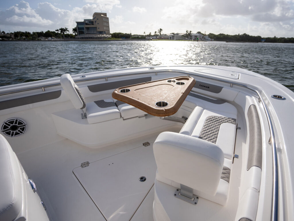 Caymas 291 HB bow seating