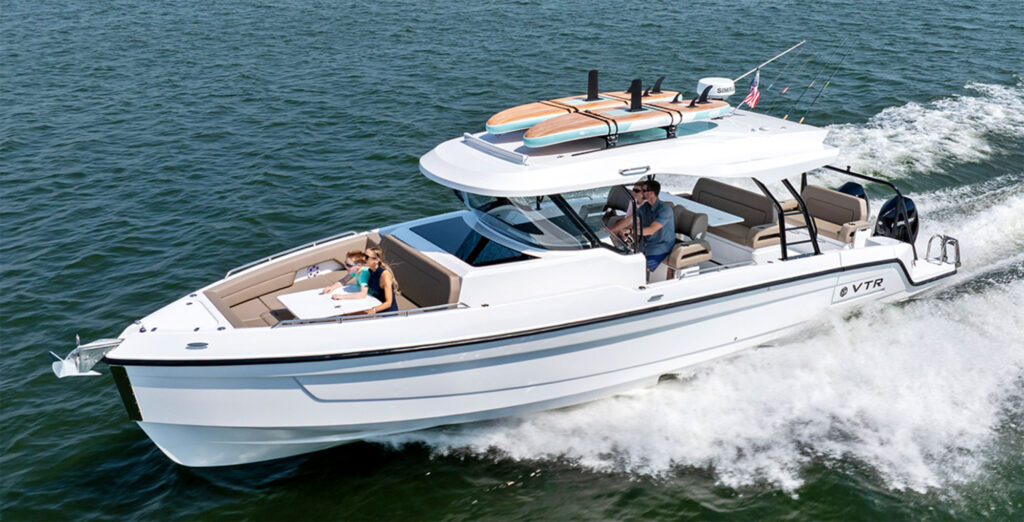 Cruisers Yachts 38 VTR