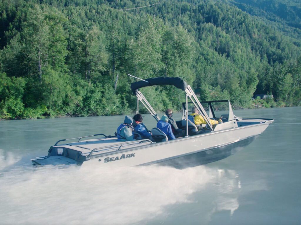 SeaArk Predator powered by Indmar