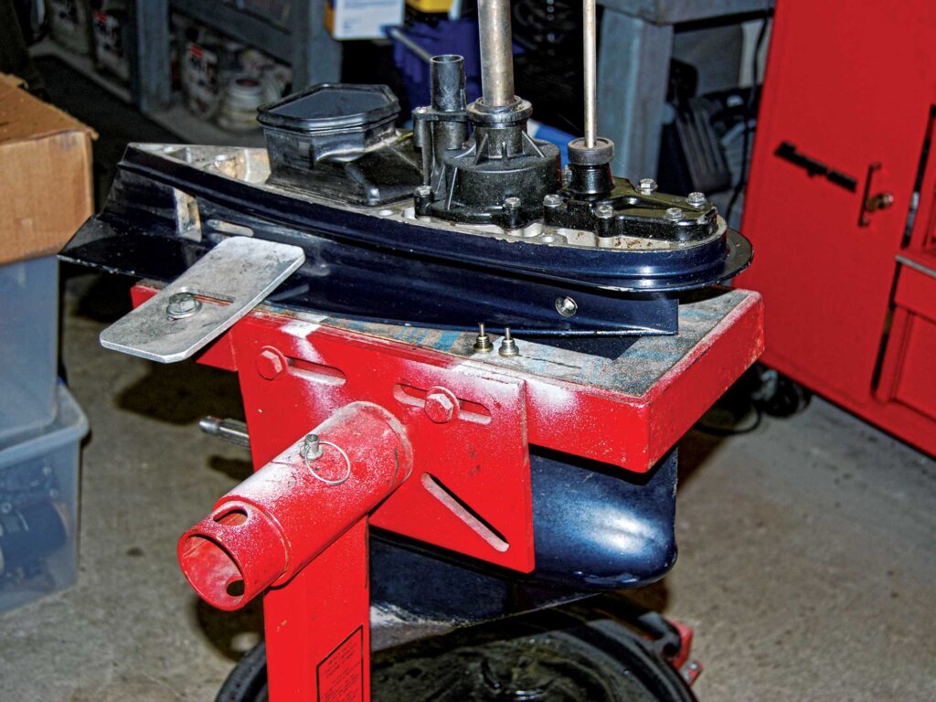 Outboard on an engine stand
