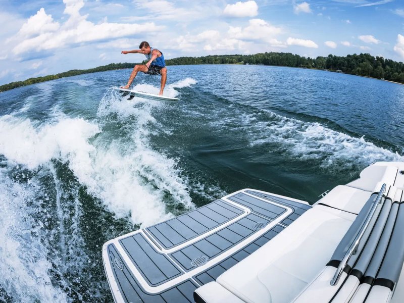 Wakesurfing using a Volvo Penta joystick