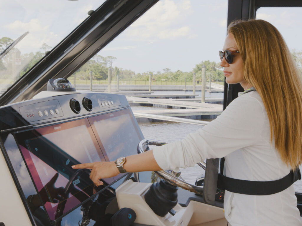 Simrad AutoCaptain being used