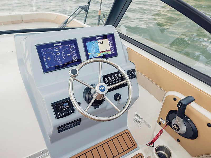 Bayliner Trophy T22SC helm
