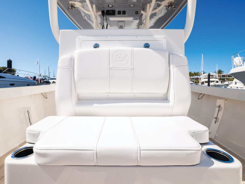 Parker Boats 294 Fathom forward seating