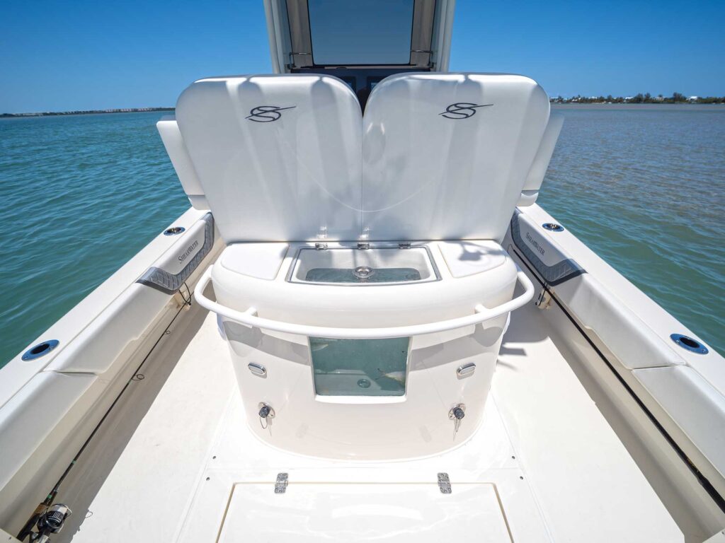 Shearwater 270 SS Open Carolina leaning post livewell