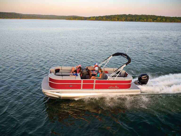 Sun Tracker Party Barge 22 at sunset