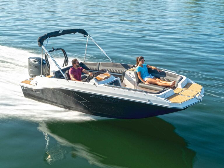 Starcraft SVX 191 OB out on glassy water