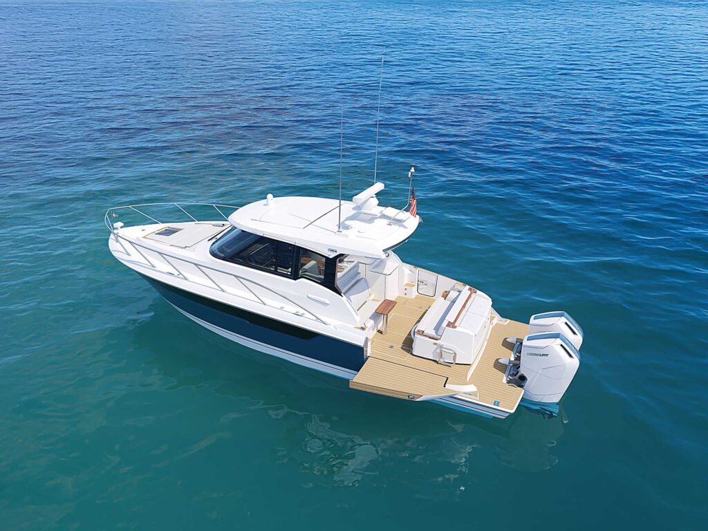 Tiara 39 LE anchored