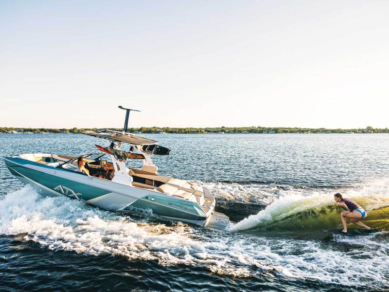 ATX 22 Type-S wakesurfing