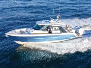 Tiara 39 LS running smoothly