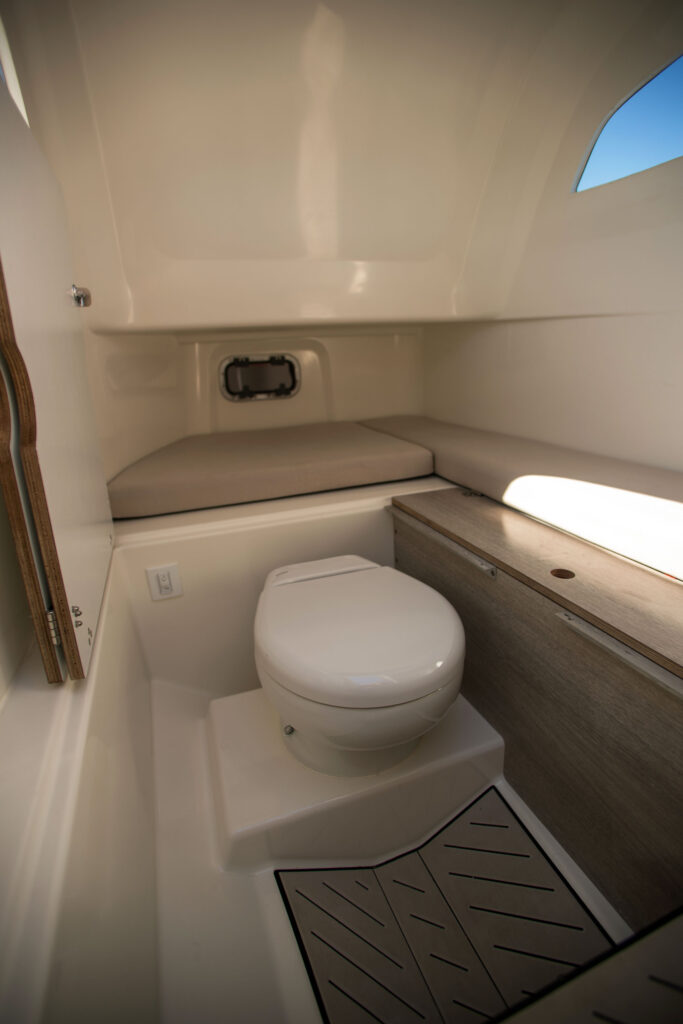 Zodiac Medline 9 cabin