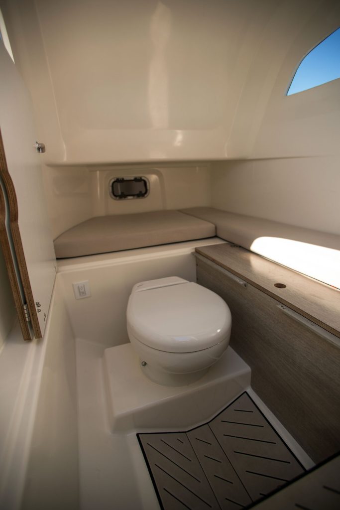 Zodiac Medline 9 cabin