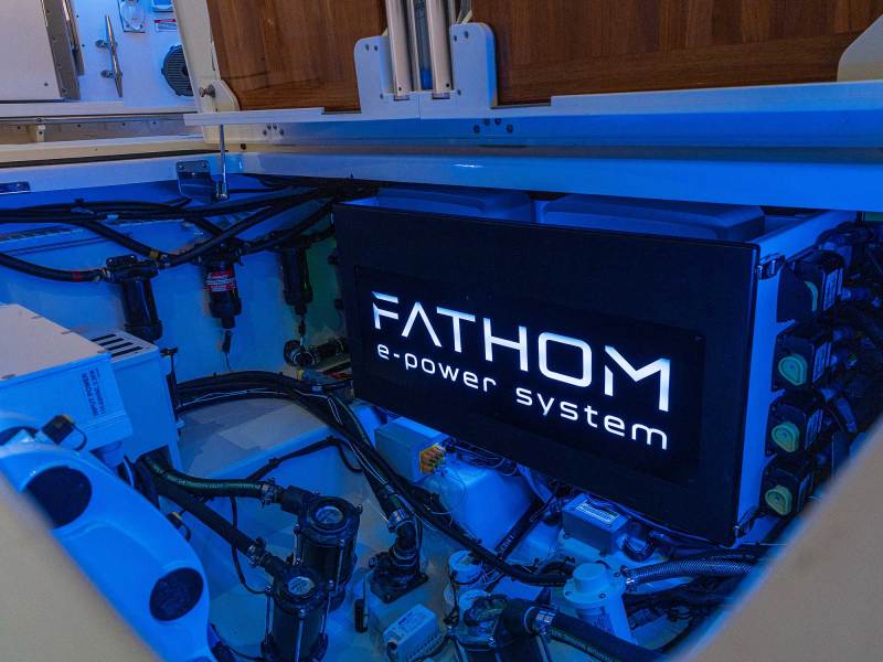Navico FATHOM power system