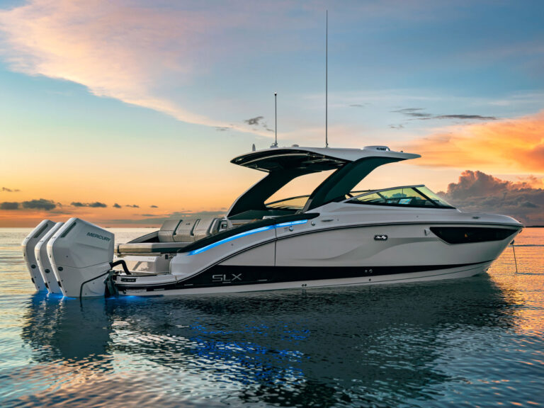 Sea Ray SLX 360 OB debut