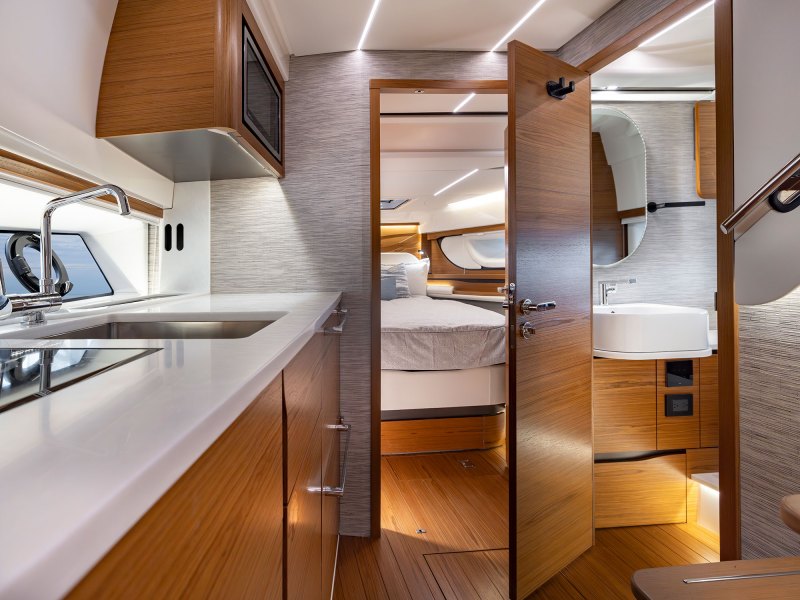 Tiara 39 LE galley