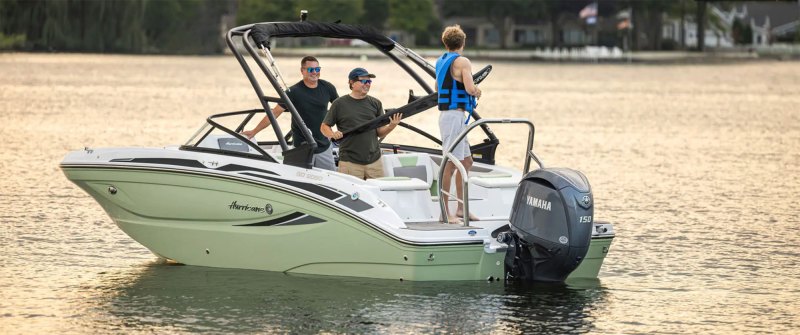Hurricane SunDeck 2050
