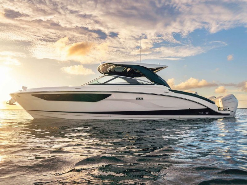 Sea Ray SLX 360 OB