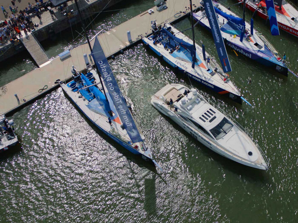 Volvo Penta self-docking technology