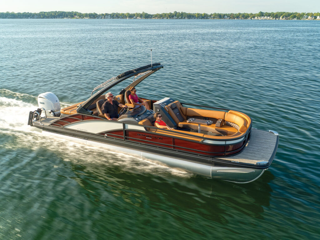 Bennington pontoon boat